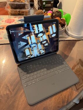Apple Tablet Keyboard Case with Gray Keyboard and Pencil Holder